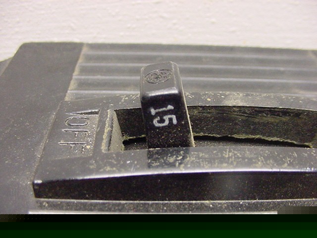Ge TEF134015 3 pole 15 amp 480 volt ac circuit breaker