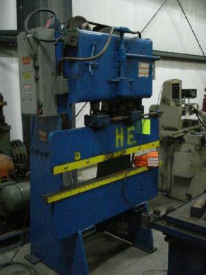 15 ton dries & krump 135, mechanical press brake, 4' 