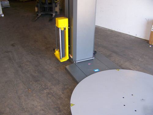 New ( ) pallet stretch wrapper (low profile semi auto) 