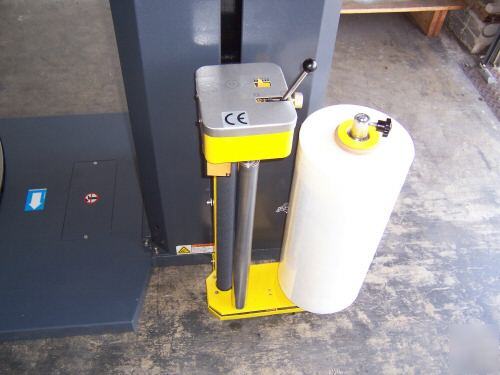 New ( ) pallet stretch wrapper (low profile semi auto) 
