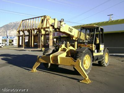 Reachlift 8000 lb 41' reach caterpillar TH83 low hours