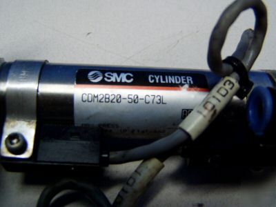 Smc pneumatic cylinder m/n: CDM2B20-50-C73L - used