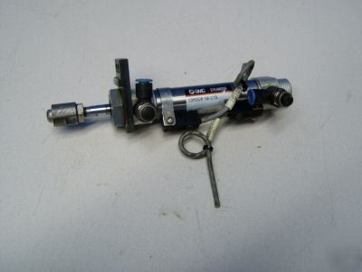 Smc pneumatic cylinder m/n: CDM2B20-50-C73L - used