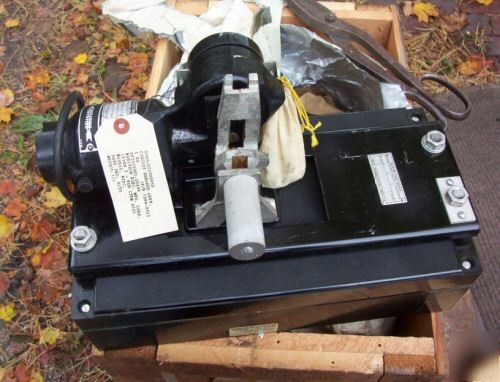  wx circuit breaker 150A 600V remote control motor op.