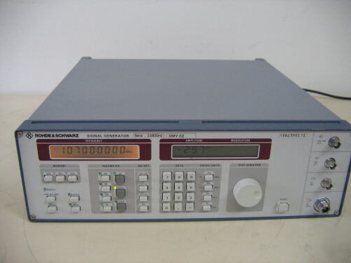 Rohde & schwarz r&s SMY02 signal generator, 2.08 ghz