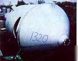 Used: luwa stainless steel vertical vacuum tank. 5800 g