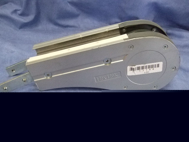Flex link conveyor terminal end