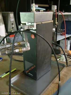 Ae advanced energy rfg 2000-2V rf gen. 3155053-007 2KW