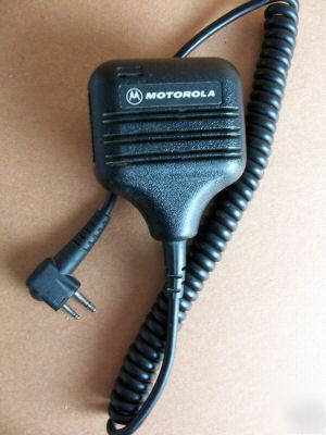Mint motorola radius CP200 uhf 16-ch radio w/spkr-mic