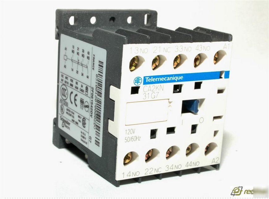 Telemecanique CA2KN31G7 industrial control relay 120V