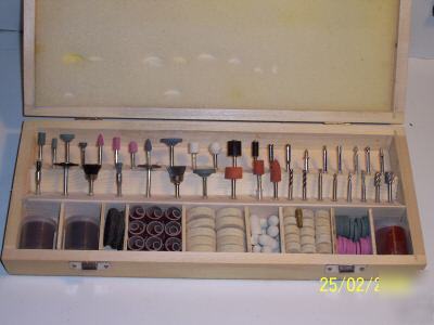 Flexible shaft or hand power tool accessories