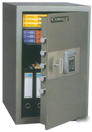 Safe / steel security safe / safes 271 lbs. S874C c