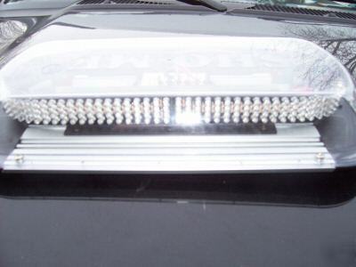 New sho-me lightbar / strobelight tow,snow,fire,escort