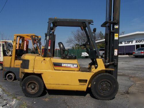 Caterpillar 8,000 lb solid pneumatic forklift truck