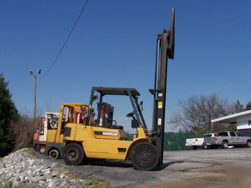 Caterpillar 8,000 lb solid pneumatic forklift truck