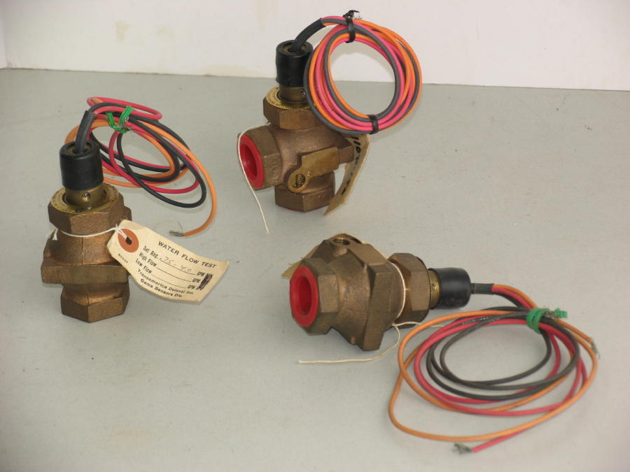 Delaval flow switch valve