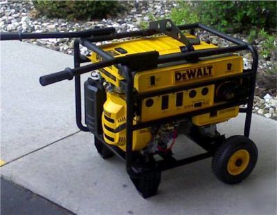 New dewalt 9HP 4400 watt es generator-DG4400B in stock