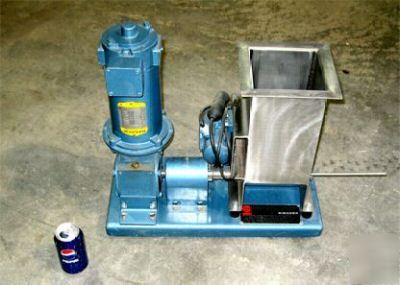 New vibra screw mini versa-feeder 1/4