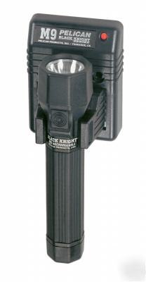 Pelican 7050 dwt black flashlight recharge trickle