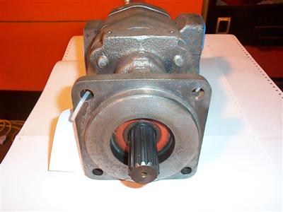 Commercial tandem hydraulic gear pump loaders