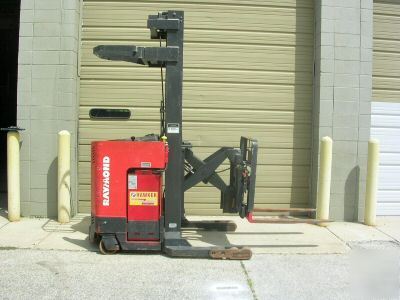 Raymond fork lift / reach truck/ order picker