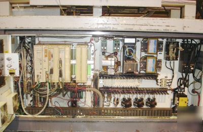 Van dorn, 300 ton injection molding machine, 1989