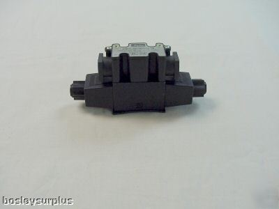 Parker D61VW1C1Y-70 hyd directional control valve