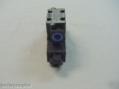 Parker D61VW1C1Y-70 hyd directional control valve