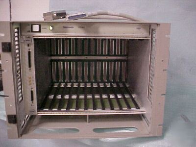 Tektronix VX1401 13 slot vxi mainframew