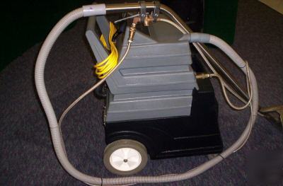 15 gallon carpet extractor with hose and wand