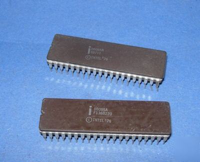 Intel D8085A 40-pin cerdip cpu vintage as photo