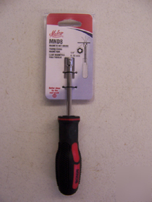 Malco MND8 1/4