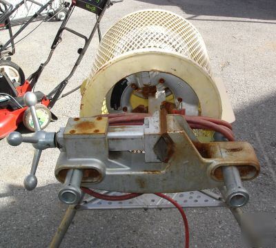 Wheatherhead t-300 field attachable hose end machine