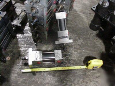 New <29 avail>phd tomthumb air cylinders 1