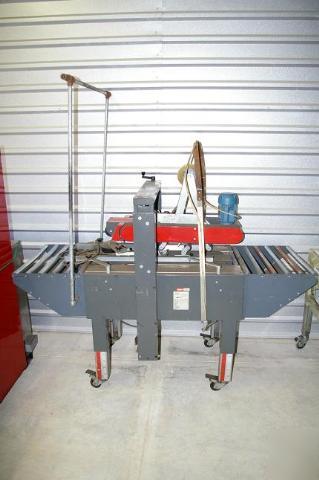 Vibac robopac automatic case sealer