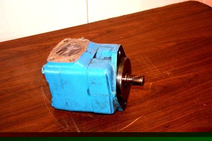 Vickers vane pump 45V60A 1A22R hyrdraulic #6202 wh