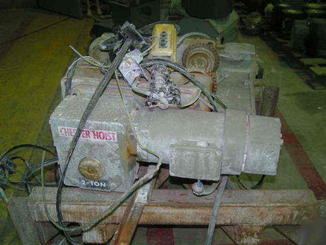 Chester 2 ton overhead electric crane w controls