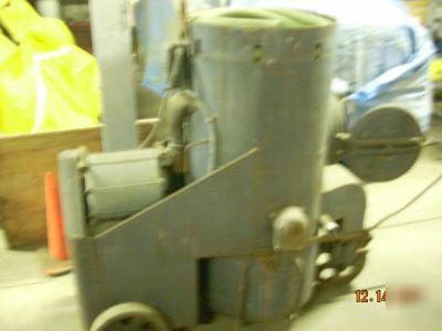 Hoffco-vac no. 50 portable cleaning unit (vacuum)
