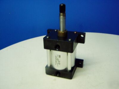 Parker 2MA pneumatic cylinder m/n: 04.00 C2MAU14 2.000