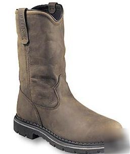 Red wing steel toed pull on work boots oilfield