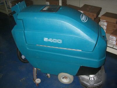 Tennant 5400 floor scrubber autoscrubber floor cleaner