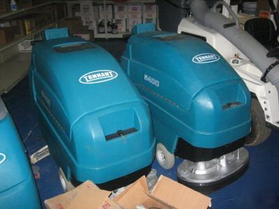 Tennant 5400 floor scrubber autoscrubber floor cleaner