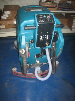 Tennant 5400 floor scrubber autoscrubber floor cleaner