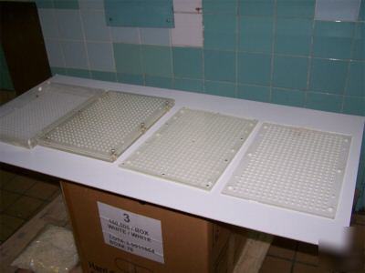 Capsule filler sealer 