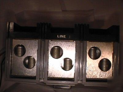 Siemens sentron JD63F400 circuit breaker with trip 300