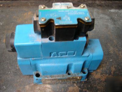 New vickers DG4V-3S-2A-m-fw-B5-60 hydraulic valve