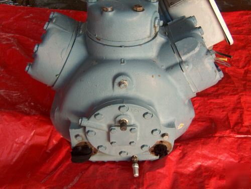 Chiller compressor semi-hermetic carlyle tested 06EF265
