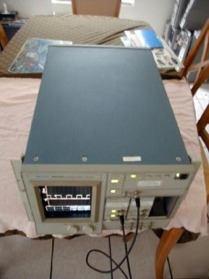 Tektronix DSA602 digitizing signal analyzer w/plug ins 